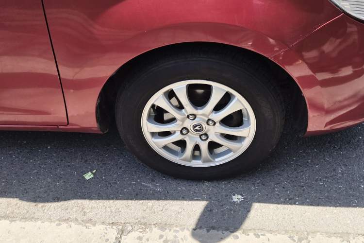 Used CHANGAN Alsvin V3 2012 1.3L Manual Comfort Version China IV Standard Right Front Wheel Hub