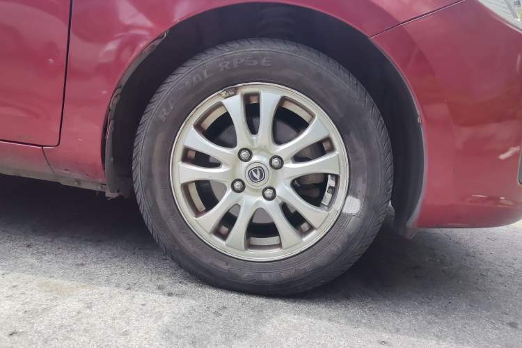 Used CHANGAN Alsvin V3 2012 1.3L Manual Comfort Version China IV Standard Right Front Wheel Hub