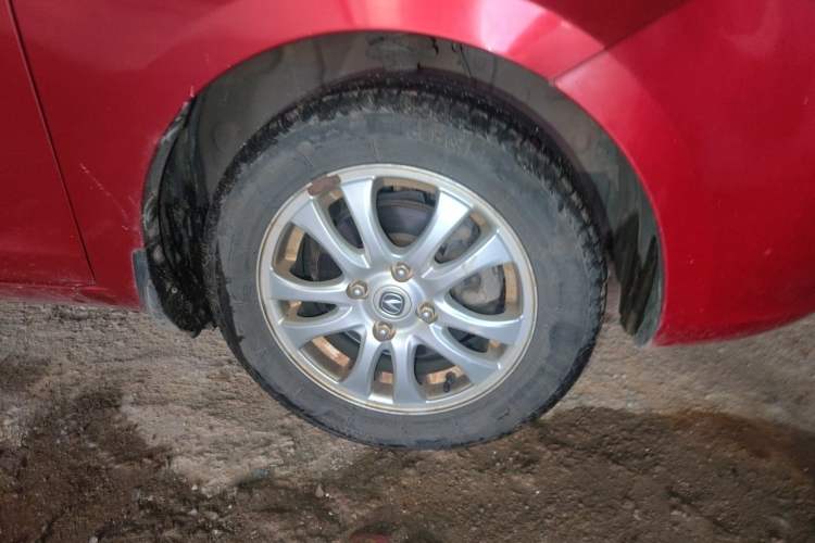 Used CHANGAN Alsvin V3 2012 1.3L Manual Standard Edition Right Front Wheel Hub