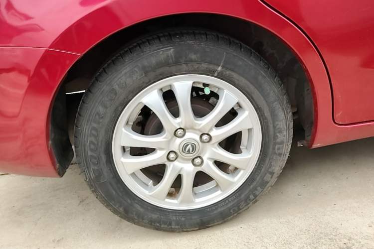 Used CHANGAN Alsvin V3 2012 1.3L Manual Comfort Version China IV Standard Right Rear Wheel Hub