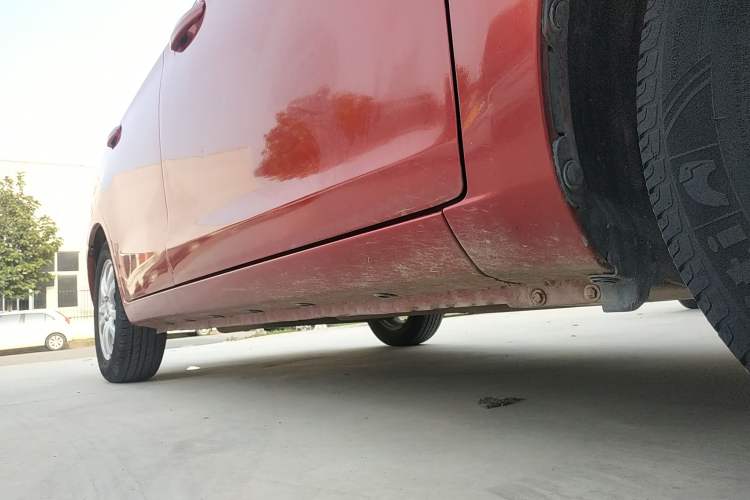 Used CHANGAN Alsvin V3 2012 1.3L Manual Comfort Version China IV Standard Right Side Sill