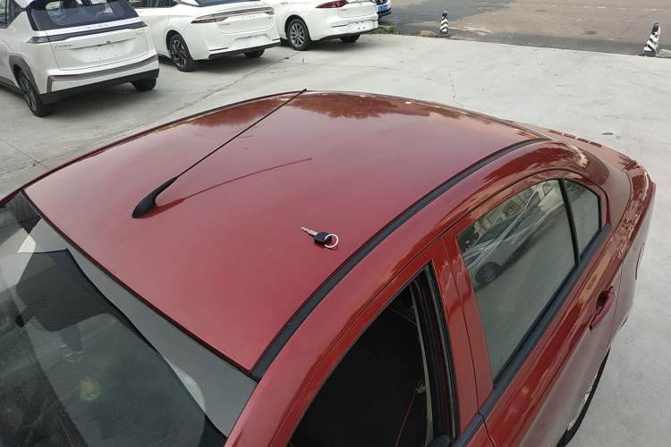 Used CHANGAN Alsvin V3 2012 1.3L Manual Comfort Version China IV Standard Roof