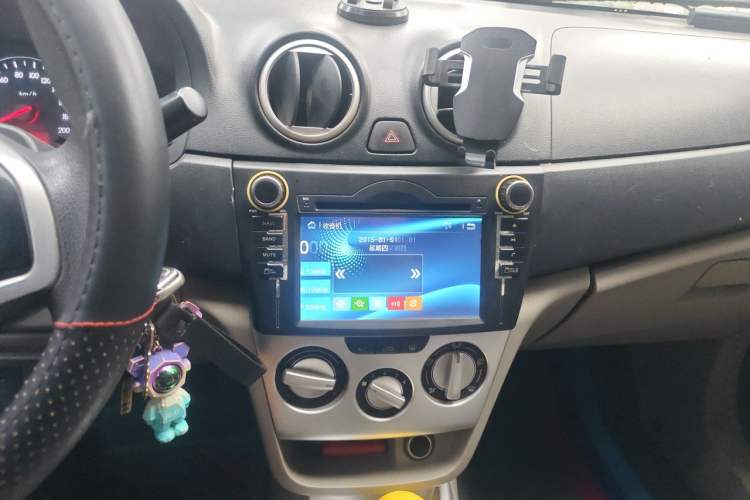 Used CHANGAN Alsvin V3 2012 1.3L Manual Comfort Version China IV Standard Audio And AC Panel