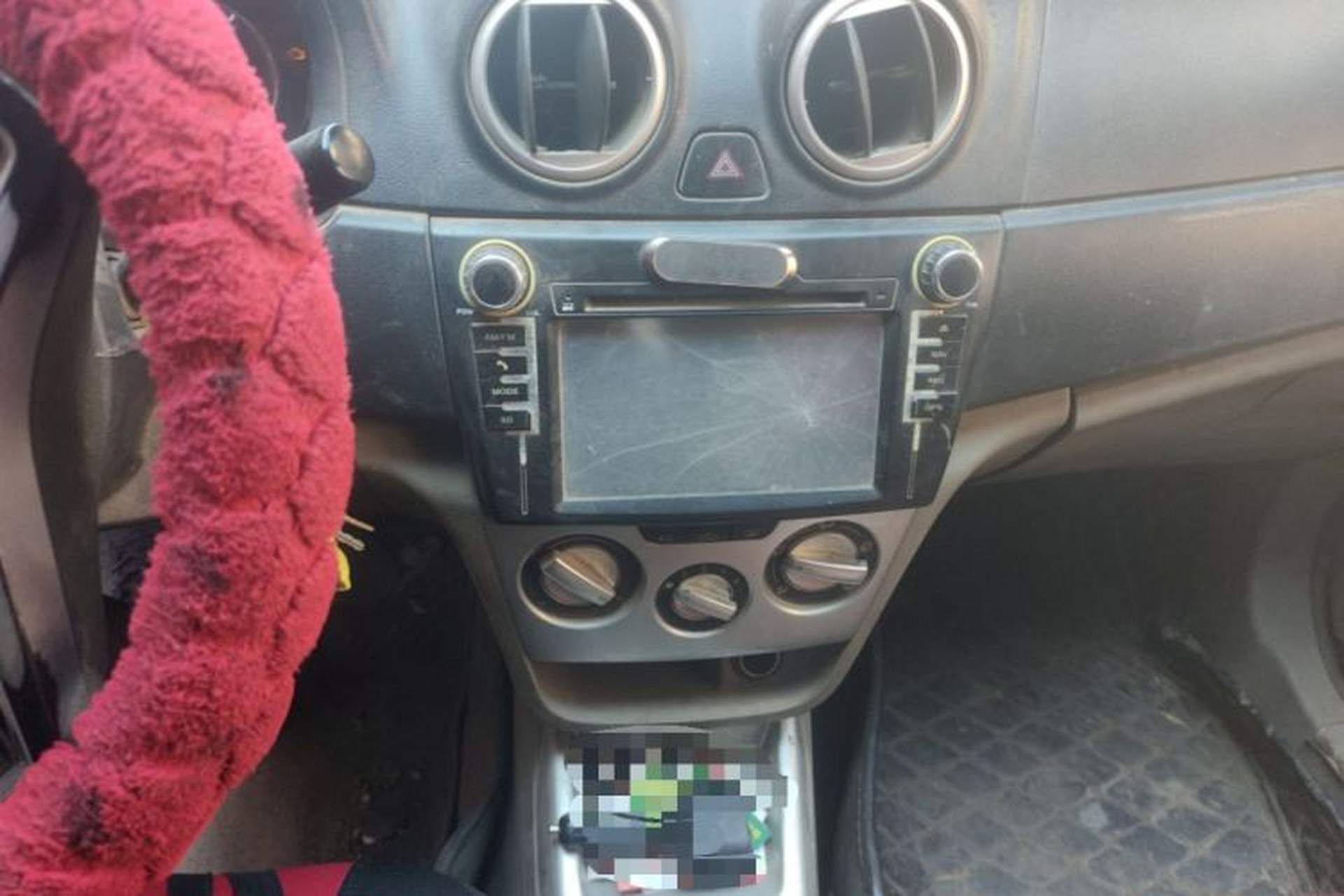 Used CHANGAN Alsvin V3 2012 1.3L Manual Comfort Version China IV Standard Audio And AC Panel