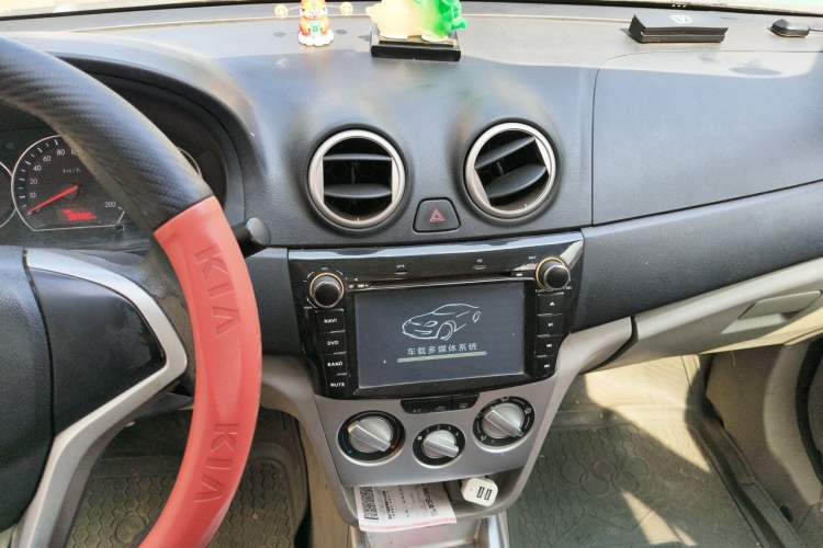 Used CHANGAN Alsvin V3 2012 1.3L Manual Comfort Version China IV Standard Audio And AC Panel
