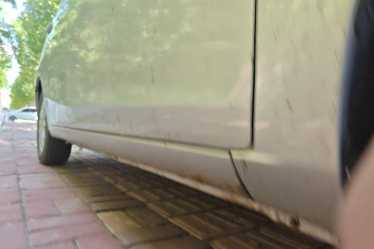 Used CHANGAN Alsvin V3 2012 1.3L Manual Comfort Version China IV Standard Chassis Front Right