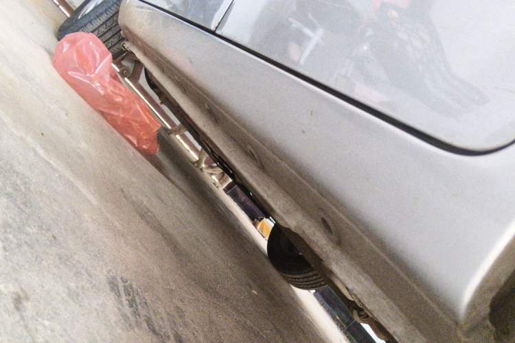 Used CHANGAN Alsvin V3 2012 1.3L Manual Comfort Version China IV Standard Chassis Rear Left