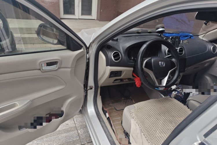 Used CHANGAN Alsvin V3 2012 1.3L Manual Comfort Version China IV Standard Driver Seat