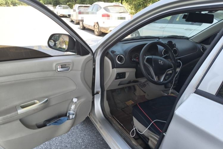 Used CHANGAN Alsvin V3 2012 1.3L Manual Comfort Version China IV Standard Driver Seat