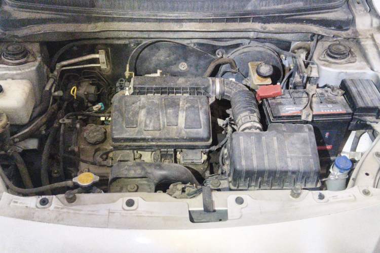 Used CHANGAN Alsvin V3 2012 1.3L Manual Comfort Version China IV Standard Engine Bay