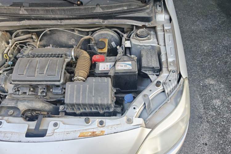 Used CHANGAN Alsvin V3 2012 1.3L Manual Comfort Version China IV Standard Engine Bay Left