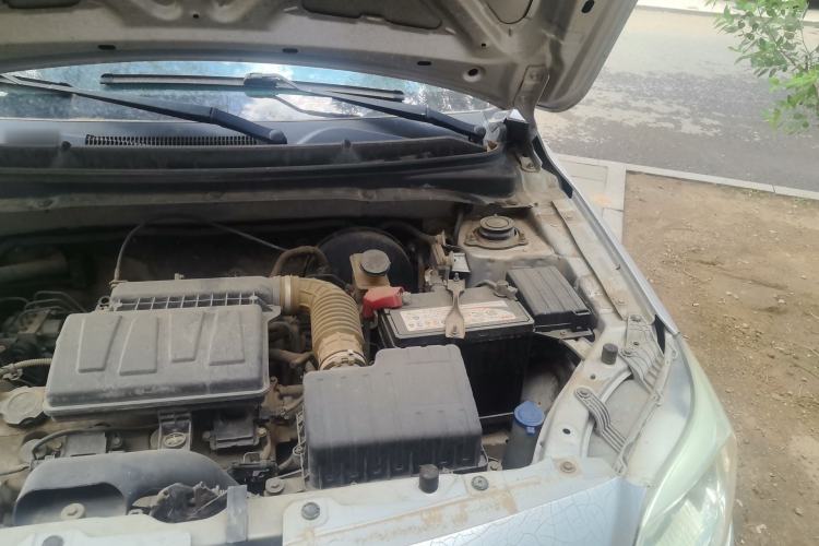 Used CHANGAN Alsvin V3 2012 1.3L Manual Comfort Version China IV Standard Engine Bay Left