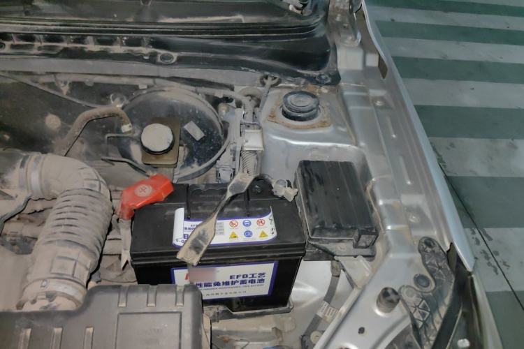 Used CHANGAN Alsvin V3 2012 1.3L Manual Comfort Version China IV Standard Engine Bay Left