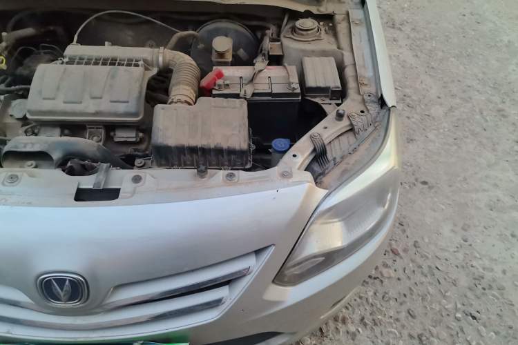 Used CHANGAN Alsvin V3 2012 1.3L Manual Comfort Version China IV Standard Engine Bay Left