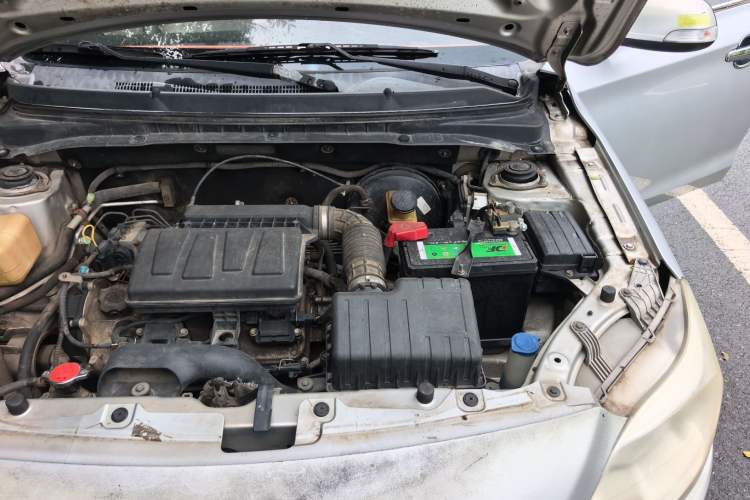 Used CHANGAN Alsvin V3 2012 1.3L Manual Comfort Version China IV Standard Engine Bay Left
