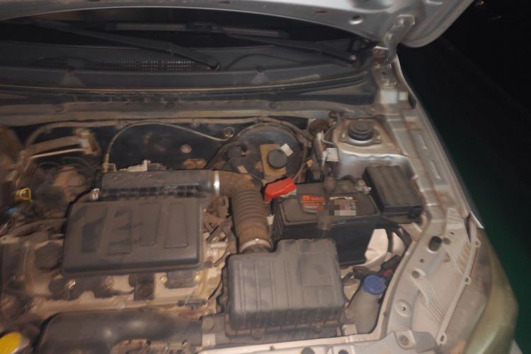 Used CHANGAN Alsvin V3 2012 1.3L Manual Luxury Version China IV Standard Engine Bay Left