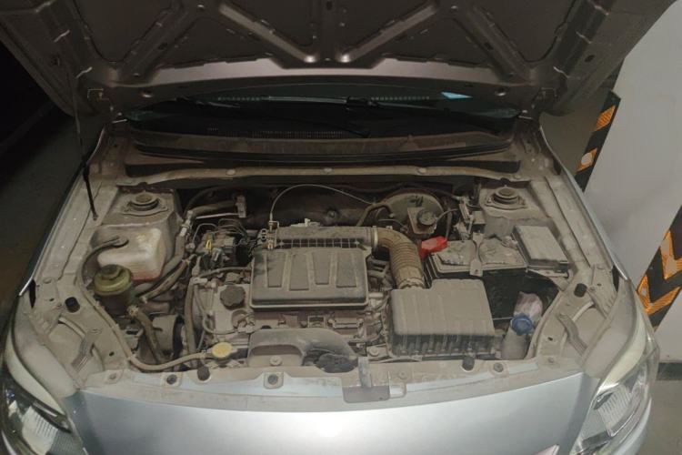 Used CHANGAN Alsvin V3 2012 1.3L Manual Luxury Version China IV Standard Engine Bay