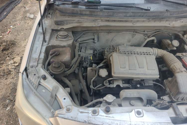 Used CHANGAN Alsvin V3 2012 1.3L Manual Comfort Version China IV Standard Engine Bay Right