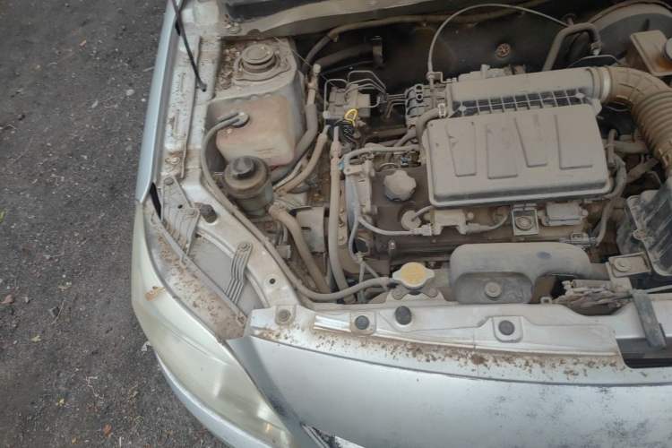 Used CHANGAN Alsvin V3 2012 1.3L Manual Comfort Version China IV Standard Engine Bay Right
