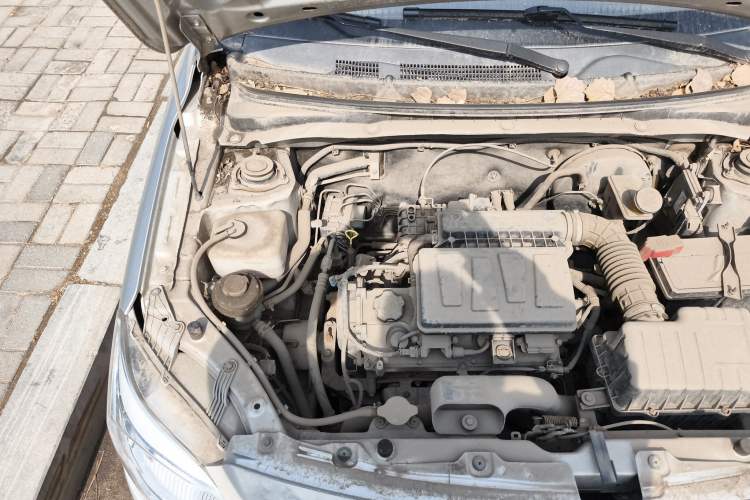 Used CHANGAN Alsvin V3 2012 1.3L Manual Comfort Version China IV Standard Engine Bay Right