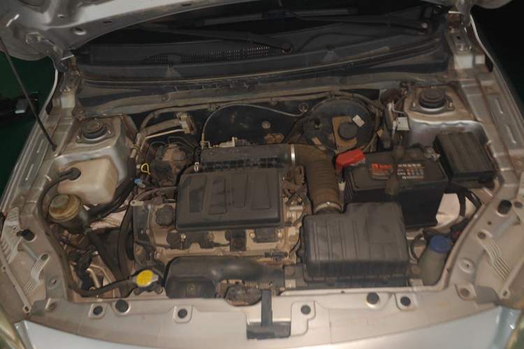 Used CHANGAN Alsvin V3 2012 1.3L Manual Luxury Version China IV Standard Engine Bay