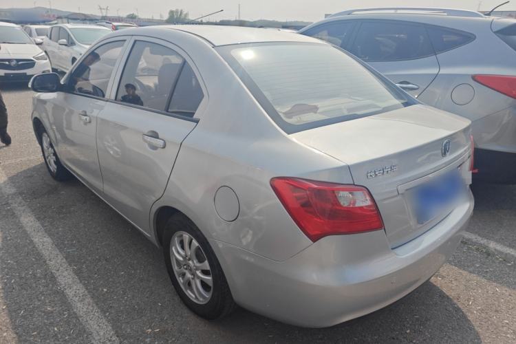 Used CHANGAN Alsvin V3 2012 1.3L Manual Comfort Version China IV Standard Exterior 5