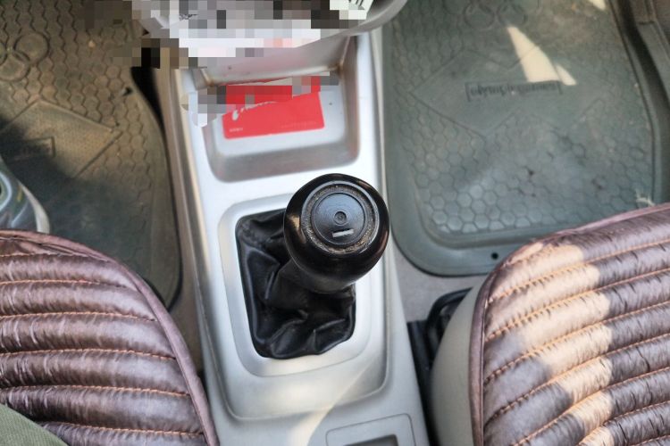 Used CHANGAN Alsvin V3 2012 1.3L Manual Comfort Version China IV Standard Gear Lever