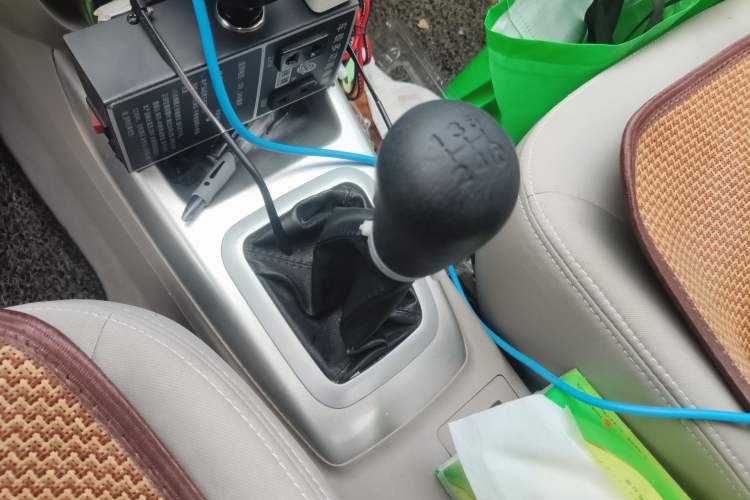 Used CHANGAN Alsvin V3 2012 1.3L Manual Comfort Version China V Standard Gear Lever