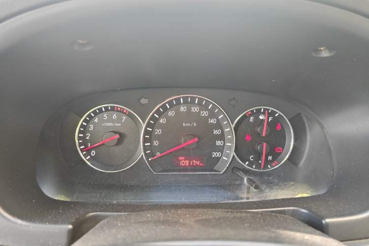 Used CHANGAN Alsvin V3 2012 1.3L Manual Comfort Version China IV Standard Instrument Cluster