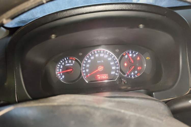 Used CHANGAN Alsvin V3 2012 1.3L Manual Comfort Version China IV Standard Instrument Cluster