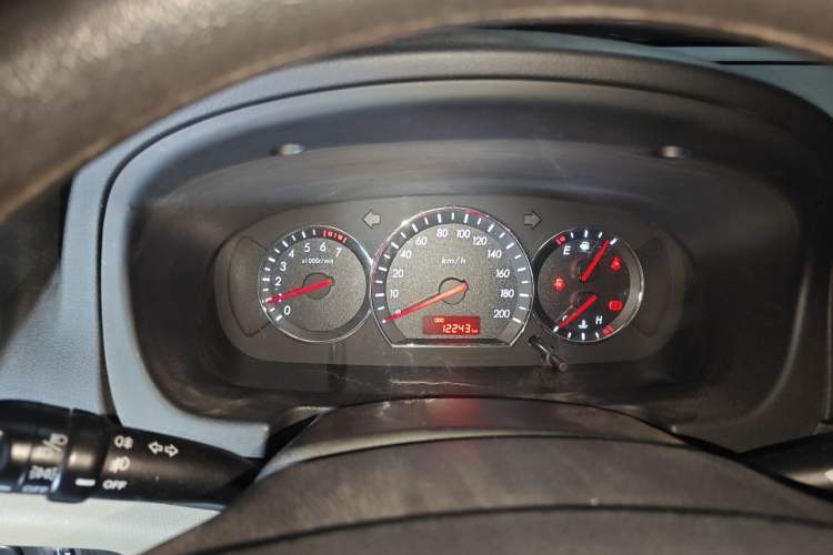 Used CHANGAN Alsvin V3 2012 1.3L Manual Comfort Version China IV Standard Instrument Cluster