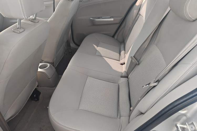 Used CHANGAN Alsvin V3 2012 1.3L Manual Comfort Version China IV Standard Interior 2