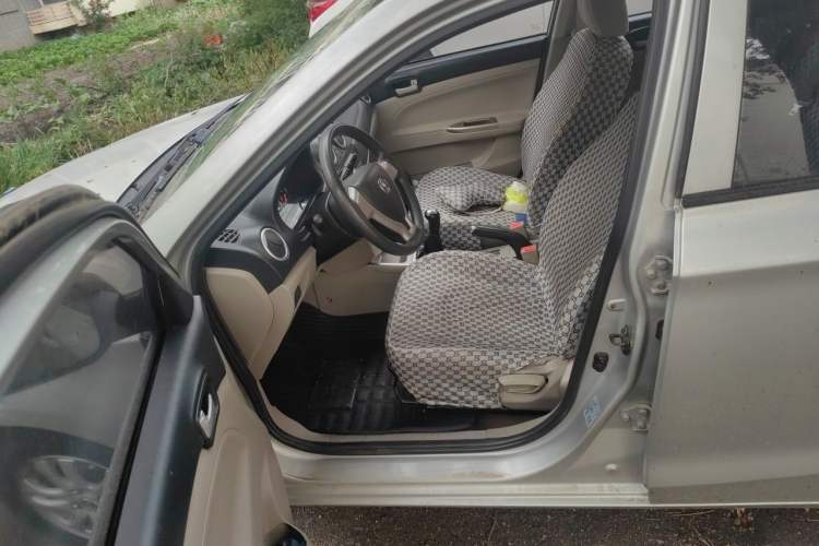 Used CHANGAN Alsvin V3 2012 1.3L Manual Comfort Version China IV Standard Left Front Seat