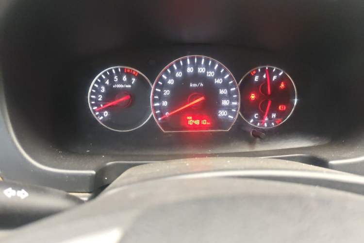 Used CHANGAN Alsvin V3 2012 1.3L Manual Comfort Version China IV Standard Odometer Close Up