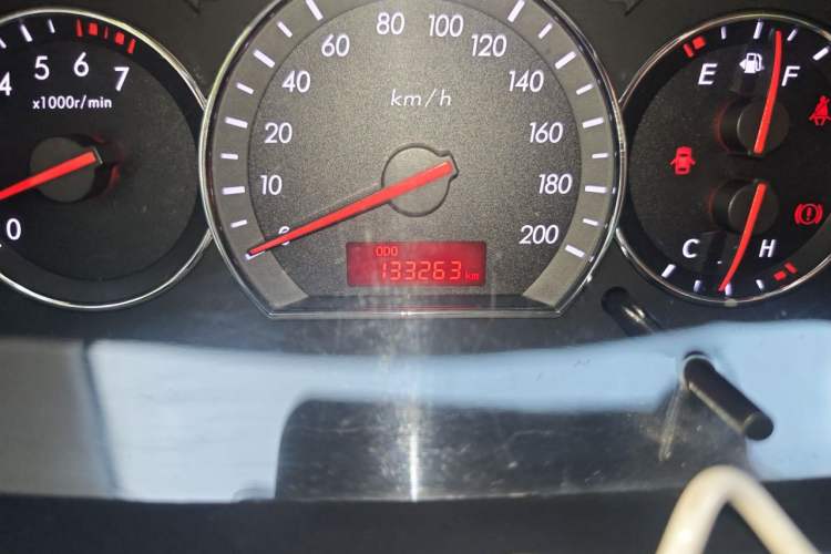 Used CHANGAN Alsvin V3 2012 1.3L Manual Comfort Version China IV Standard Odometer Close Up