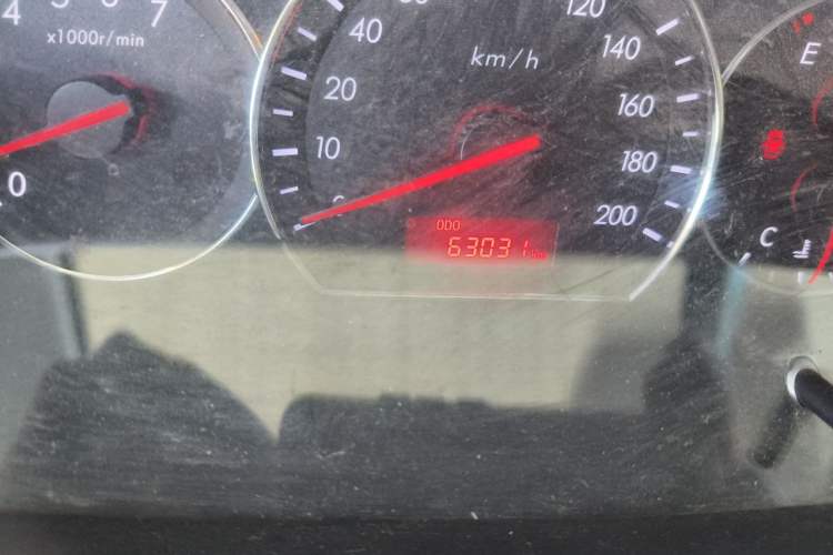 Used CHANGAN Alsvin V3 2012 1.3L Manual Comfort Version China IV Standard Odometer Close Up