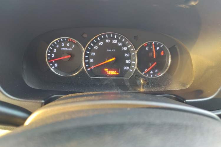Used CHANGAN Alsvin V3 2012 1.3L Manual Comfort Version China IV Standard Odometer Close Up