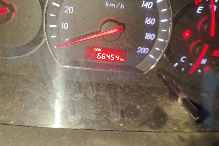 Used CHANGAN Alsvin V3 2012 1.3L Manual Comfort Version China IV Standard Odometer Close Up