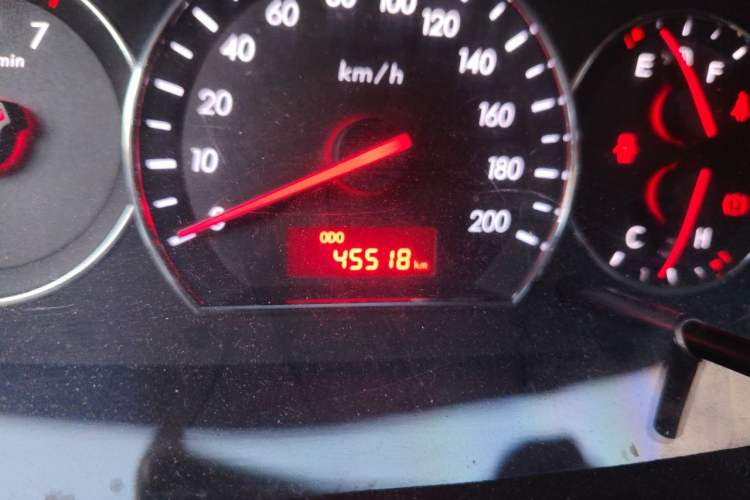 Used CHANGAN Alsvin V3 2012 1.3L Manual Comfort Version China V Standard Odometer Close Up