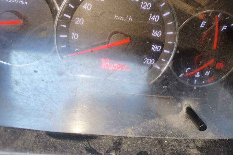 Used CHANGAN Alsvin V3 2012 1.3L Manual Comfort Version China IV Standard Odometer Close Up