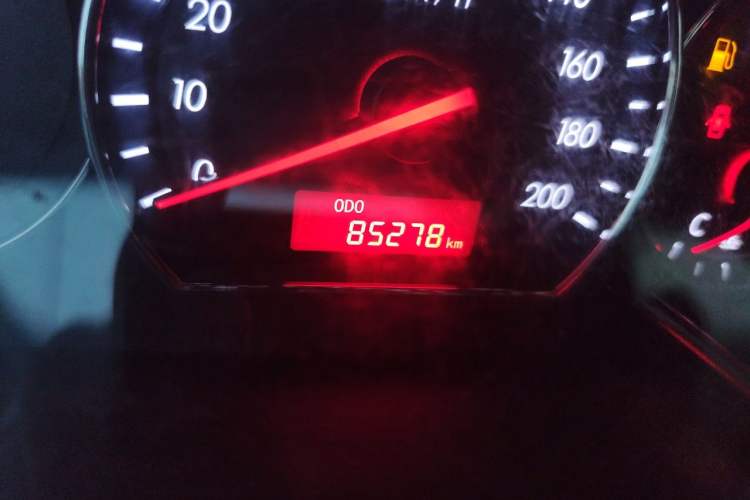 Used CHANGAN Alsvin V3 2012 1.3L Manual Comfort Version China IV Standard Odometer Close Up