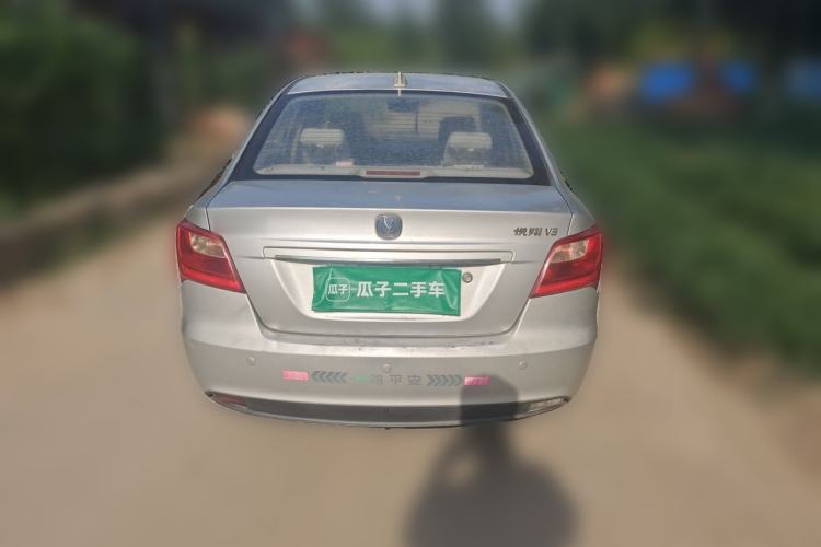 Used CHANGAN Alsvin V3 2012 1.3L Manual Comfort Version China IV Standard Rear