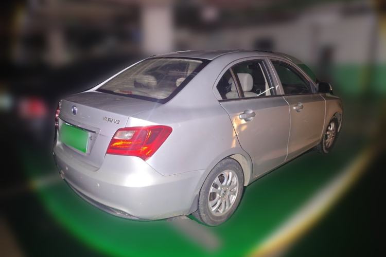 Used CHANGAN Alsvin V3 2012 1.3L Manual Luxury Version China IV Standard Rear Right 45 Deg