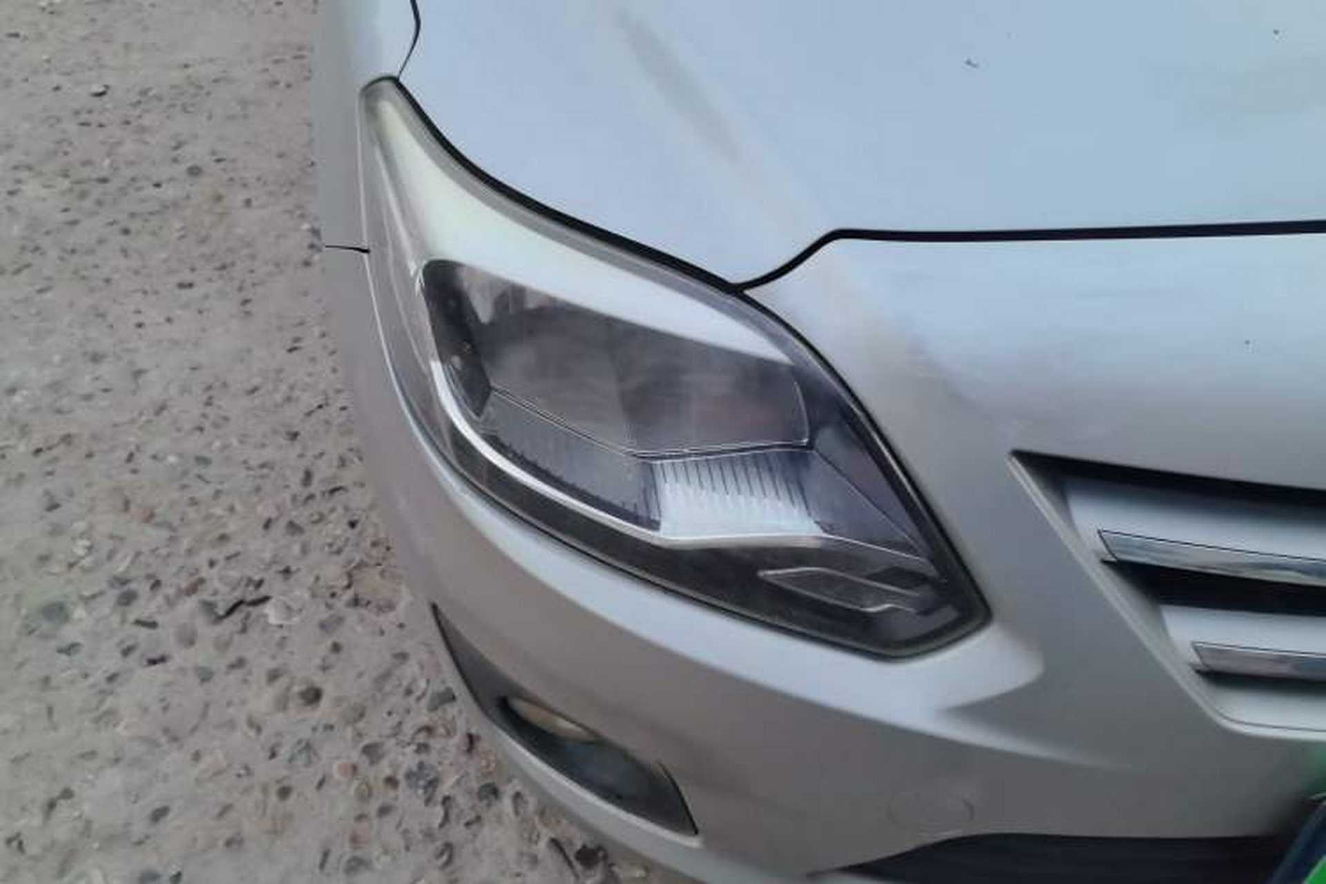 Used CHANGAN Alsvin V3 2012 1.3L Manual Comfort Version China IV Standard Right Front Headlight