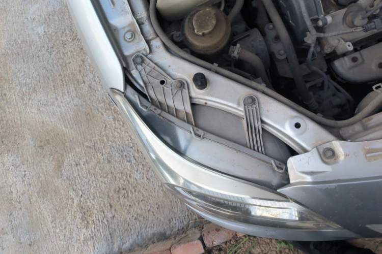 Used CHANGAN Alsvin V3 2012 1.3L Manual Comfort Version China IV Standard Right Front Headlight