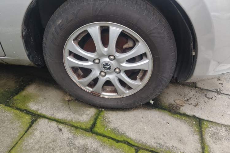 Used CHANGAN Alsvin V3 2012 1.3L Manual Comfort Version China IV Standard Right Front Wheel Hub