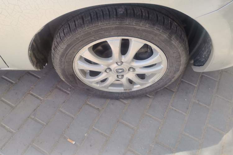 Used CHANGAN Alsvin V3 2012 1.3L Manual Comfort Version China IV Standard Right Front Wheel Hub