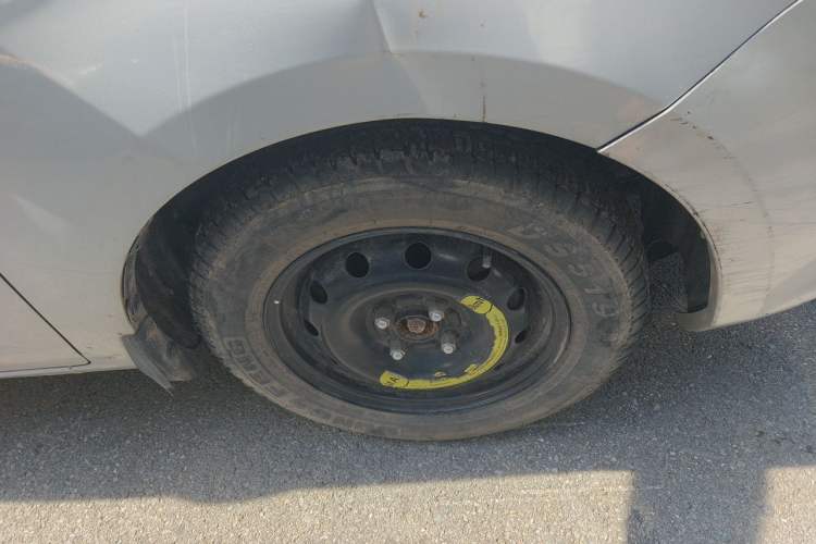 Used CHANGAN Alsvin V3 2012 1.3L Manual Comfort Version China IV Standard Right Front Wheel Hub