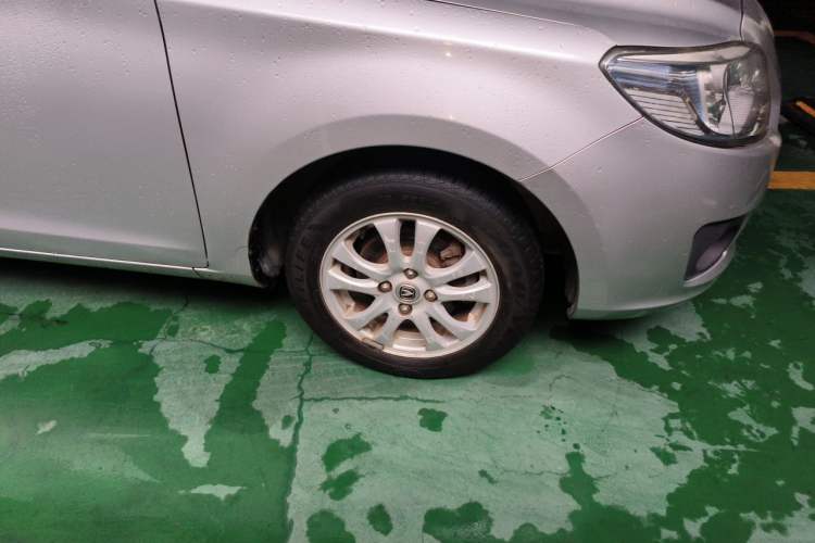 Used CHANGAN Alsvin V3 2012 1.3L Manual Standard Edition Right Front Wheel Hub