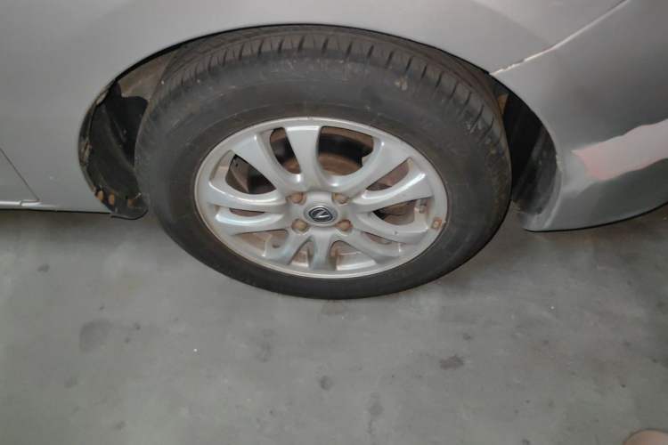 Used CHANGAN Alsvin V3 2012 1.3L Manual Comfort Version China IV Standard Right Front Wheel Hub